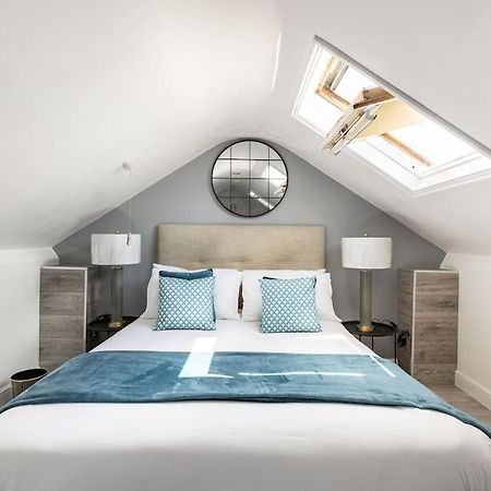 One Bedroom Duplex Apartment Located In Cowley. Oxford Bagian luar foto