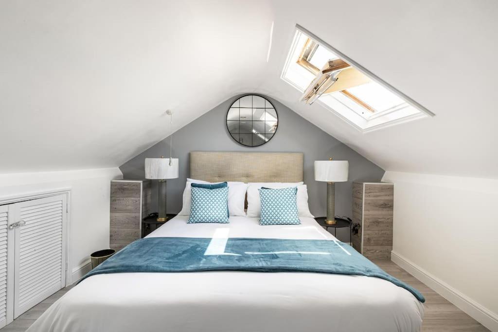 One Bedroom Duplex Apartment Located In Cowley. Oxford Bagian luar foto